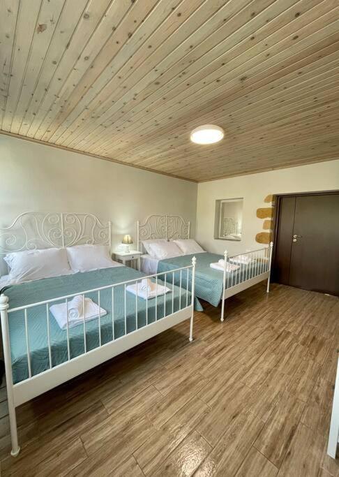 Villa Eftychia Serene Getaway With Hot Tub In A Quiet Location Κίσσαμος Εξωτερικό φωτογραφία