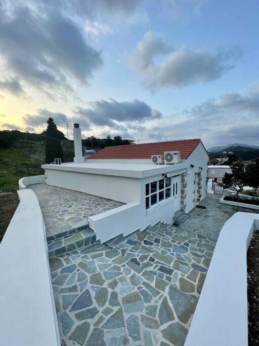 Villa Eftychia Serene Getaway With Hot Tub In A Quiet Location Κίσσαμος Εξωτερικό φωτογραφία