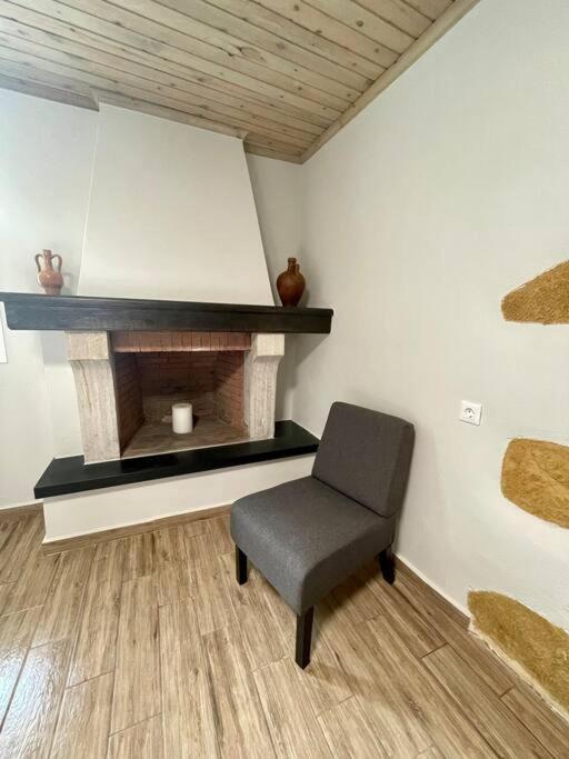 Villa Eftychia Serene Getaway With Hot Tub In A Quiet Location Κίσσαμος Εξωτερικό φωτογραφία
