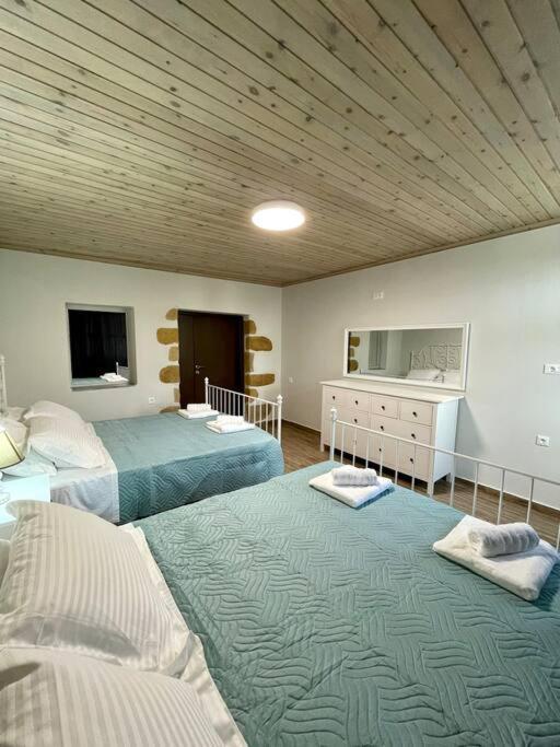 Villa Eftychia Serene Getaway With Hot Tub In A Quiet Location Κίσσαμος Εξωτερικό φωτογραφία